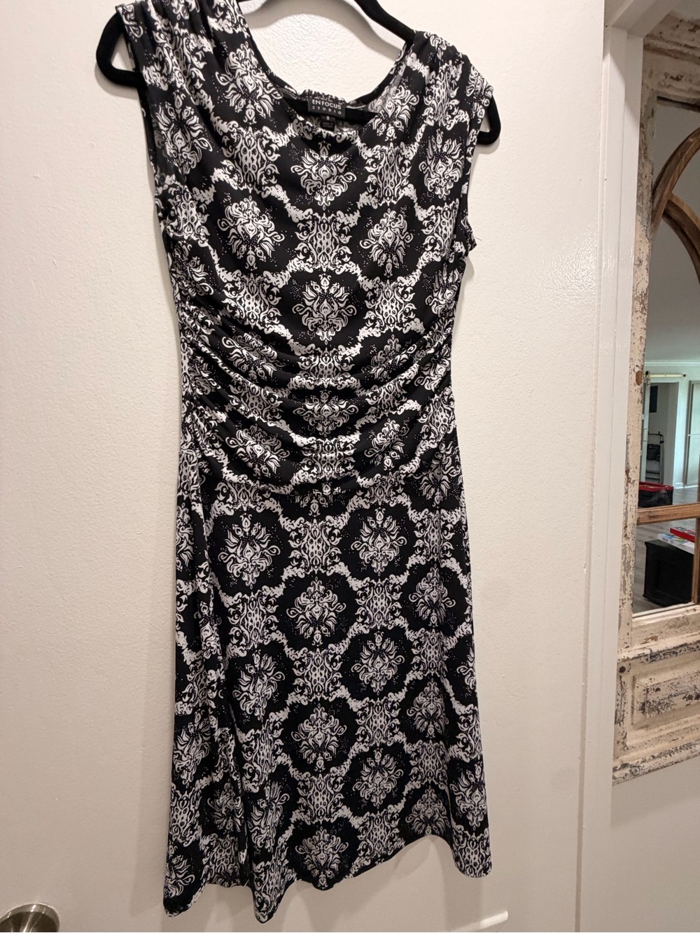Enfocus Studio Black and White Damask Sleeveless Dress